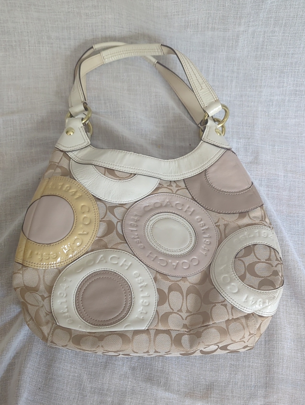 EUC Coach Patchwork Hobo Bag Beige and Cream Signature Circle Shoulder